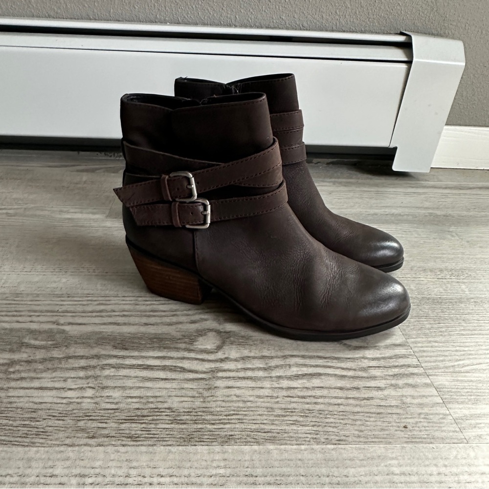 Clark’s Brown Leather Buckle Ankle Boots 7